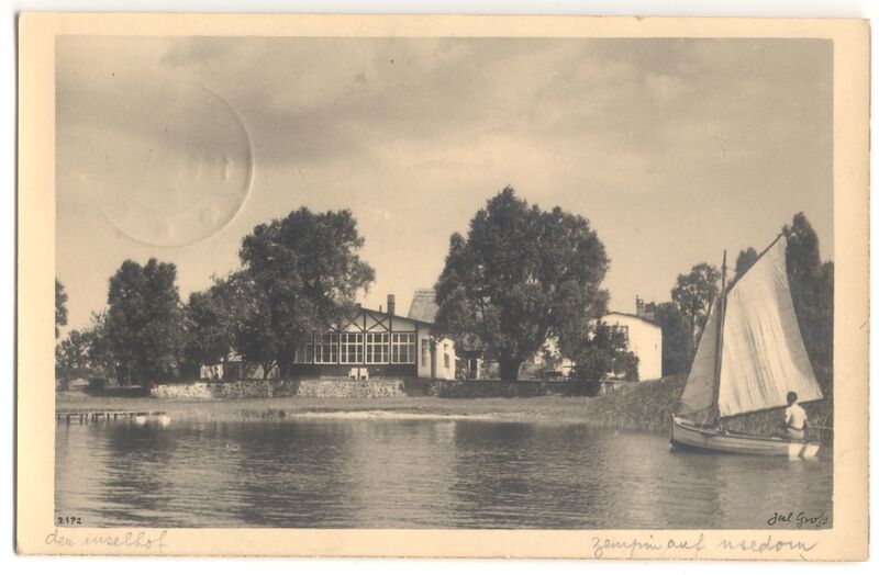 Datei:04 Inselhof.jpg