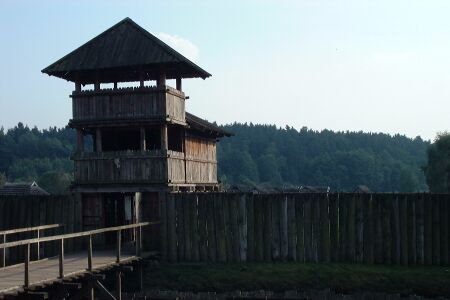 Groß Raden-Archäologisches Freilichtmuseum 07 (2002).jpg