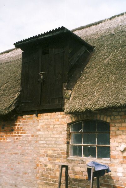 Datei:Dorfstr 12 Innenhof.jpg