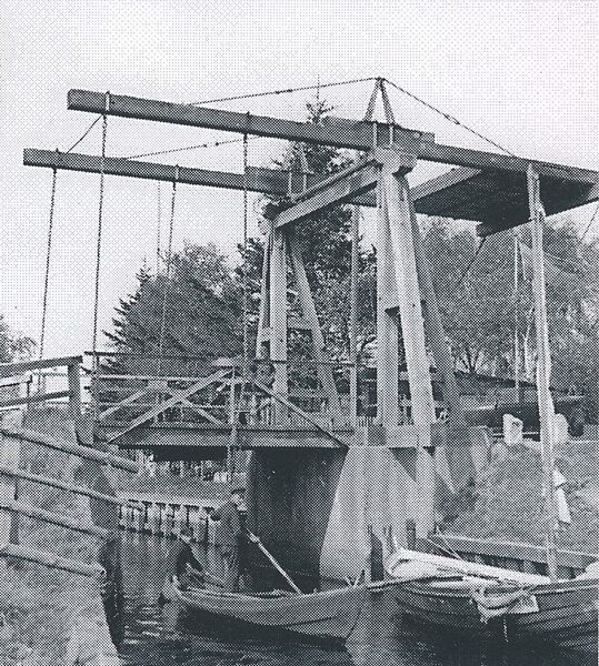 Datei:MGH Zugbrücke Q Eschenburg.jpg