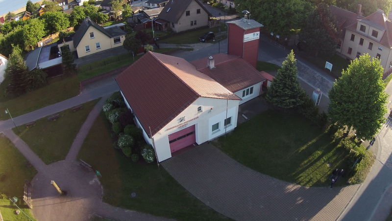 Datei:01 Feuerwehr Mai 2015.jpg