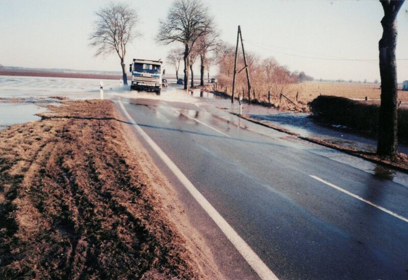 Datei:Friedrichsruhe Hochwasser-96.jpg