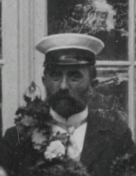 Datei:Zinnowitz-Lehrer-Zastrow Robert.jpg