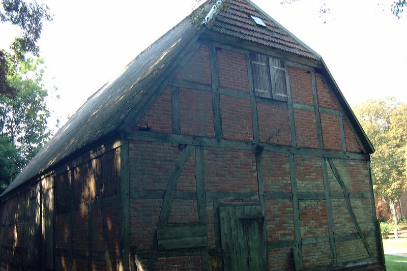 Datei:Kleesten-KA Dobbertin 114 (2002).jpg