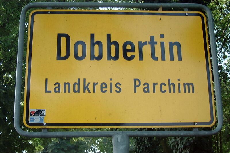 Datei:Dobbertin-Dorf 186 (2002).jpg
