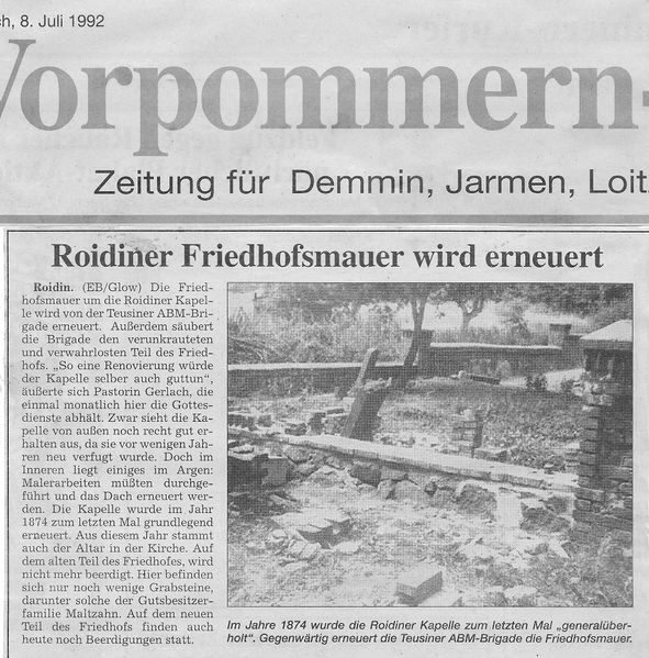 Datei:Friedhofsmauer Roidin, 1992.jpg