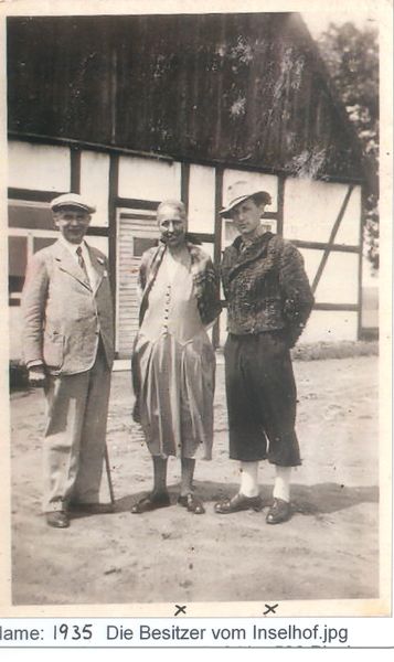 Datei:Frau Lührsen Sohnrechts.jpg