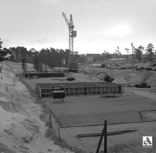 Datei:Zinnowitz Roter Oktober Grundplatte 18.12.1974-1.jpg