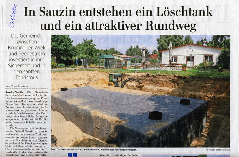 Datei:2021 Sauzin Löschtank 1.jpg