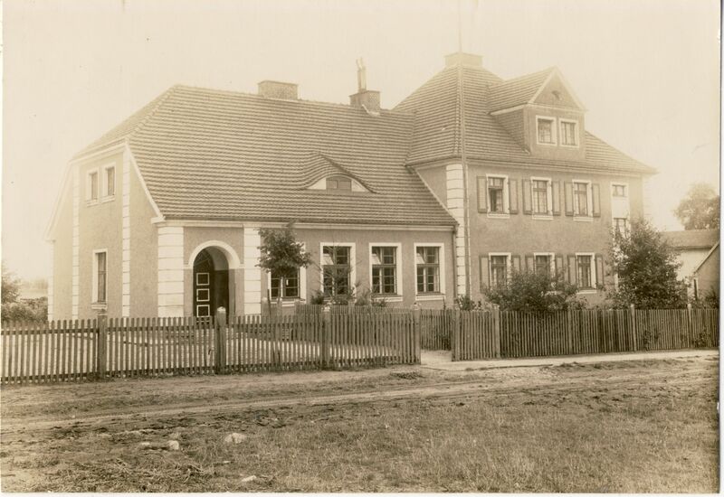 Datei:Zempin Schule 1929.jpg