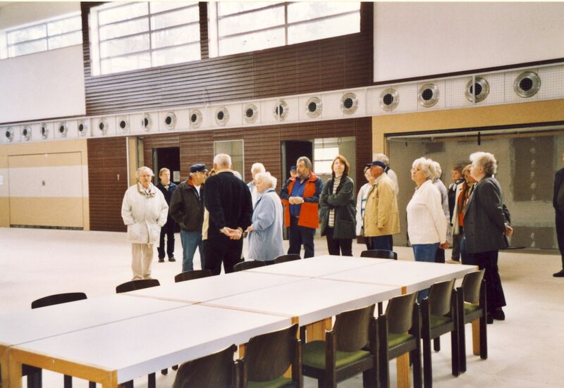 Datei:2004 Sporthalle.jpg