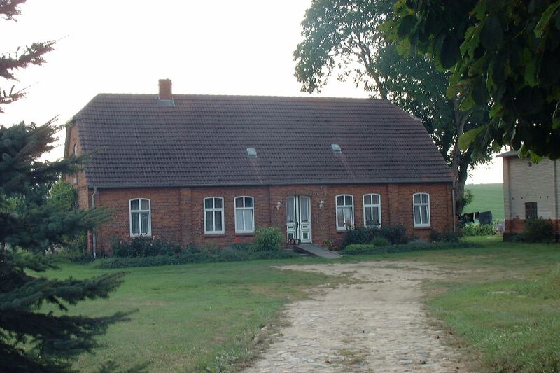 Datei:Altenhagen-KA Dobbertin 209 (2002).jpg