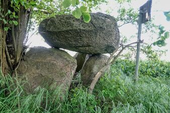 Hünengräber Zierzow 5.jpg
