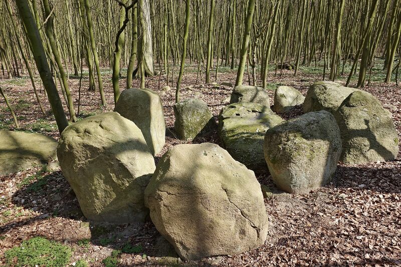 Datei:Hünengräber Mankmoos 2.1.jpg