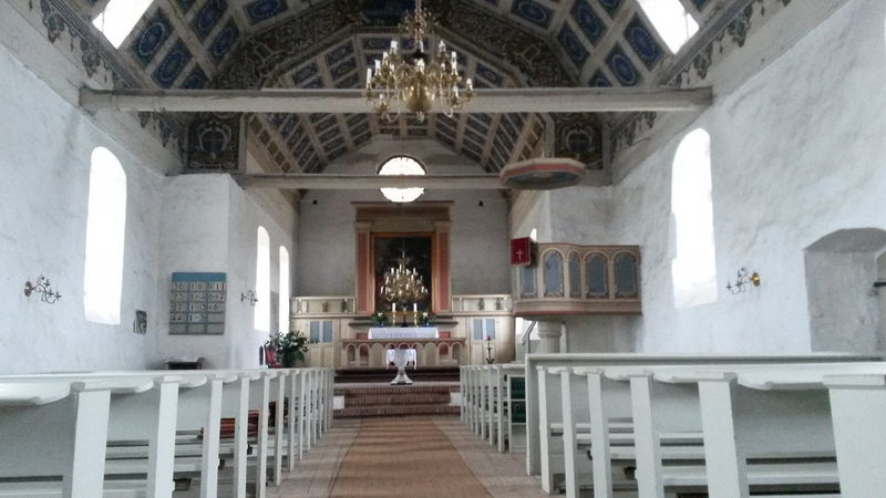 Datei:Kirche Benz innen.jpg