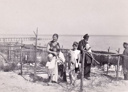 1934 Ostsee Fischerstrand.jpg