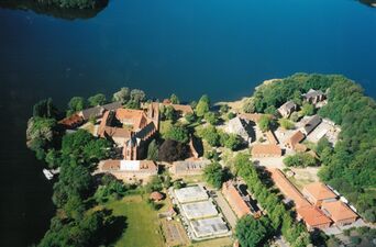 Dobbertin-Luftbild 250 (2000).jpg