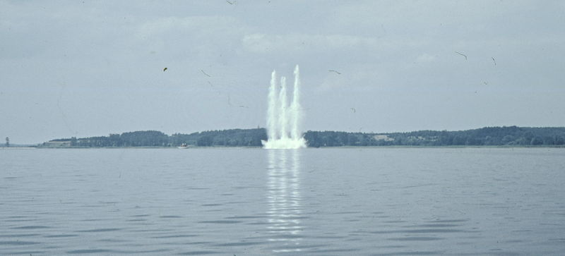 Datei:1967 Erdölsuche vor Gnitz.jpg