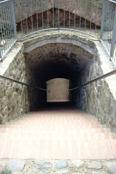 Datei:Burg Stargard-84 (2003).jpg