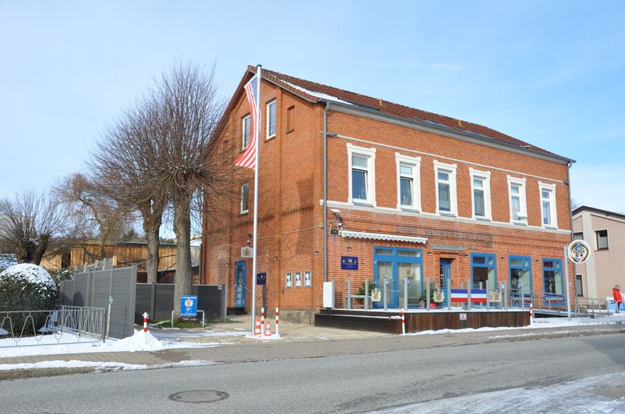 Hauptstraße 20 Geschäftshaus GHZ US Press Agency (2026)
