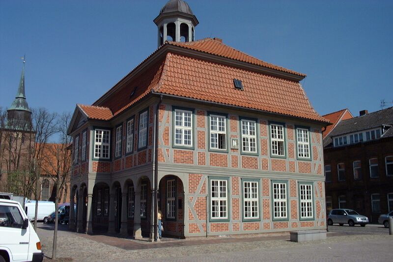 Datei:Boizenburg (Elbe)-36 (2003).jpg