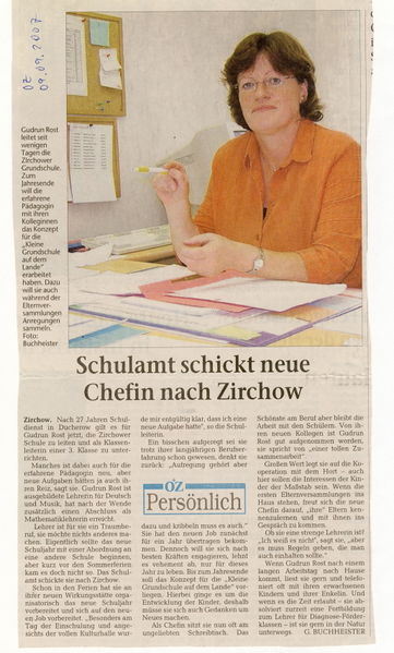 Datei:2007 Schulleiterin.jpg