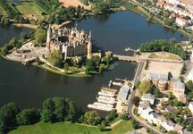 Schwerin-Luftbild 1081 (2000).jpg