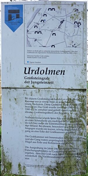 Datei:Hünengräber Mechelsdorf 3 5.jpg