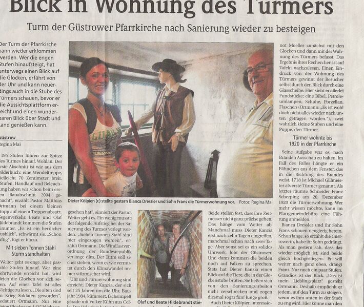 Datei:Zeitung Turm SVZ 290709.jpg