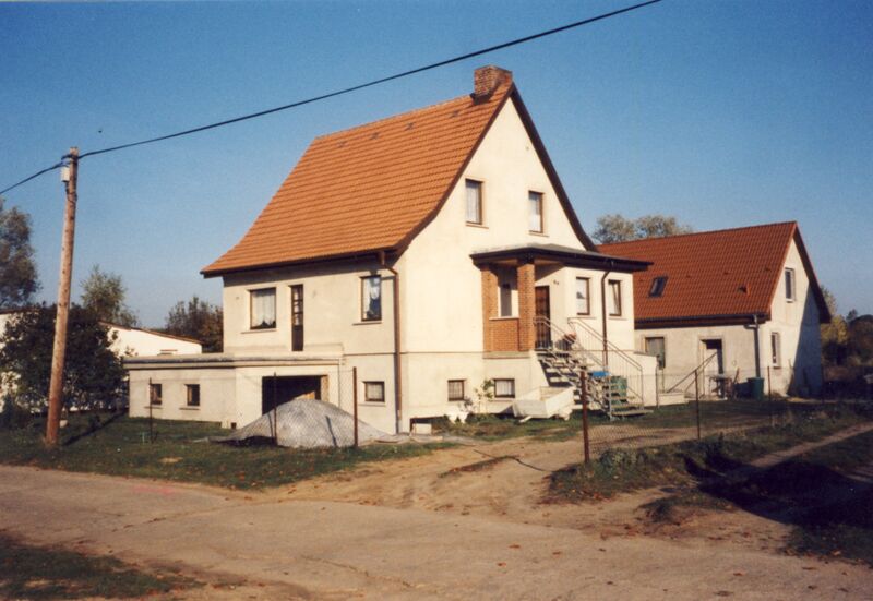 Datei:1996 Dorfstr 9 a Vorderhaus.jpg