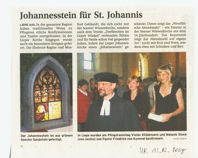 Datei:2008 Liepe Kirche Geschenk.jpg