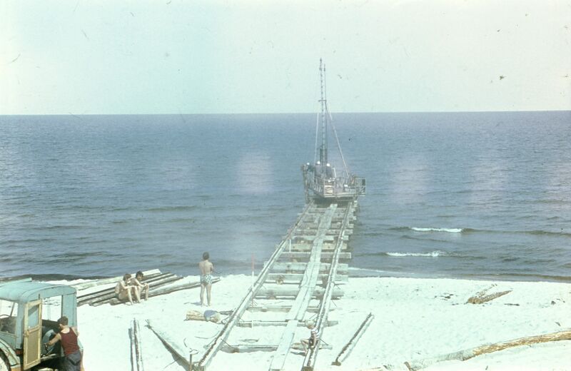 Datei:Buhnenbau 1970.jpg