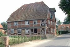 Dobbertin-Dorf 423 (2002).jpg