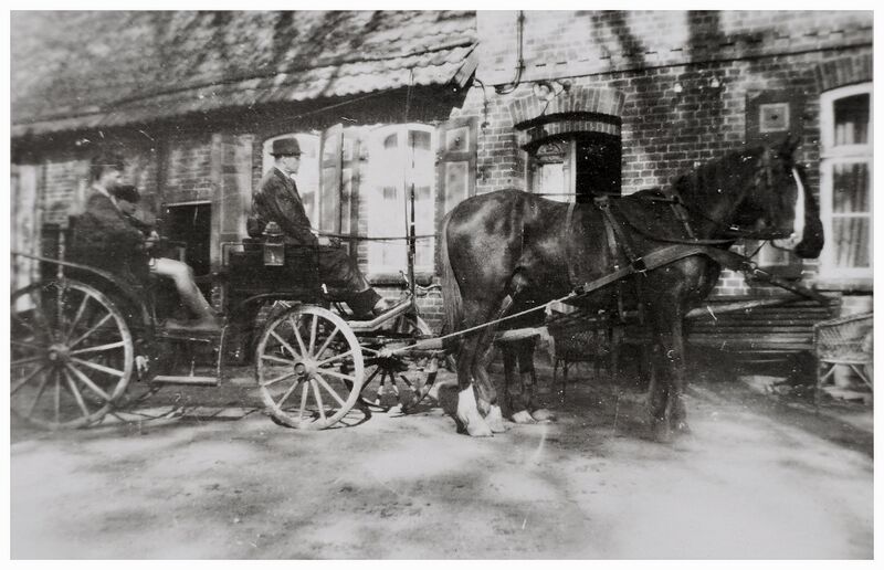 Datei:Goldenbow Kutschfahrt.jpg