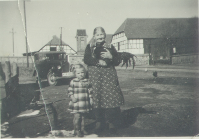 Datei:Alte Frau.png