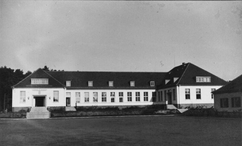 Datei:Zempin-Flakschule6.jpg