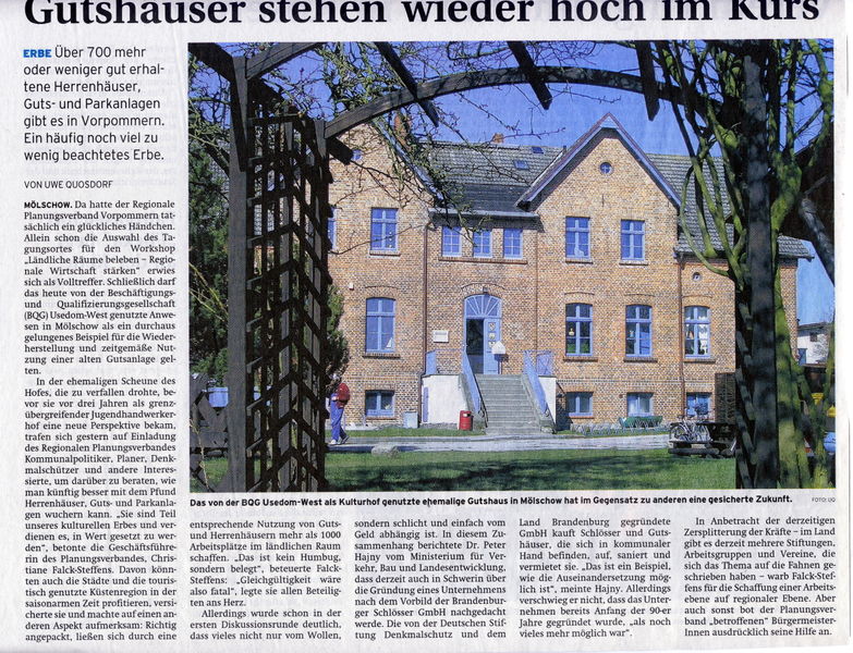 Datei:2007 Mölschow Gutshaus.jpg