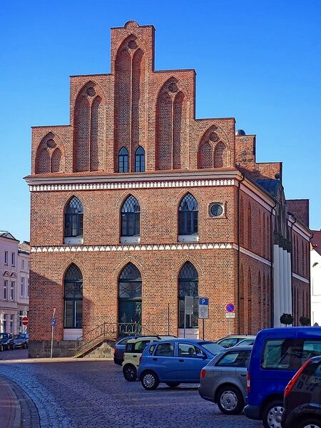 Datei:Fotopa Parchim k Rathausgiebel ew.jpg
