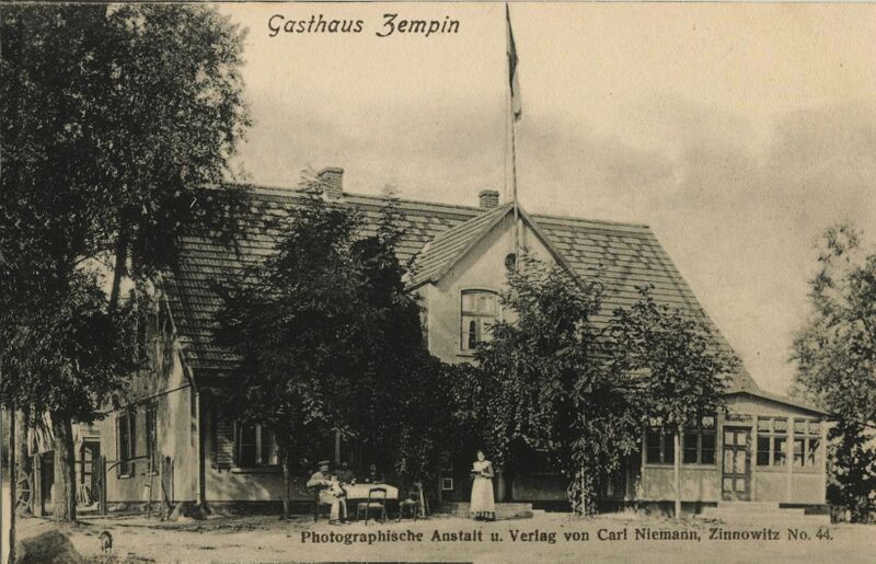 Datei:Zempin Dorf Gasthaus 1905.jpg
