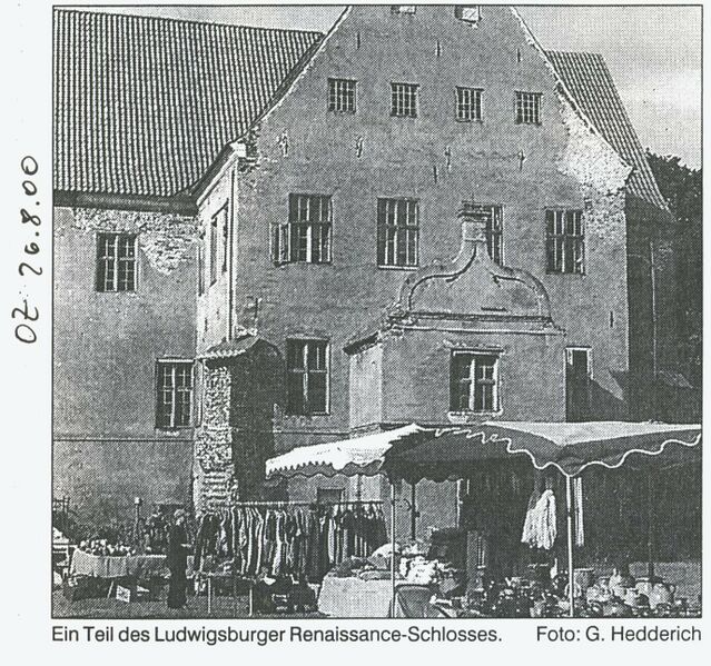 Datei:2000 Ludwigsburg Schloss.jpg