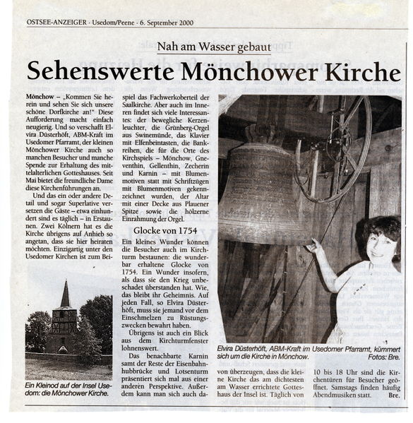 Datei:2000 Mönchow Kirche.jpg