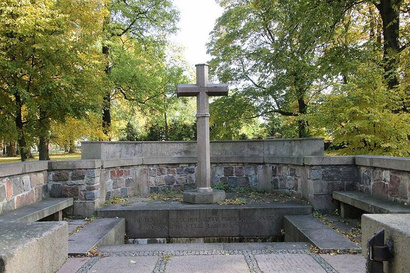 Datei:2015 Pyritz Ottobrunnen.jpg