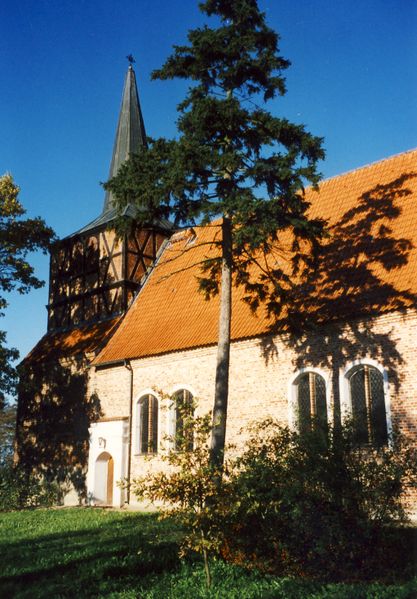 Datei:Mönchow Fachwerkturm.jpg
