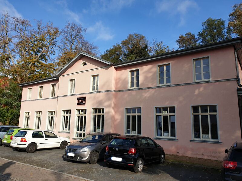 Datei:Zinnowitz-Theaterakademie Haus-2022.jpg