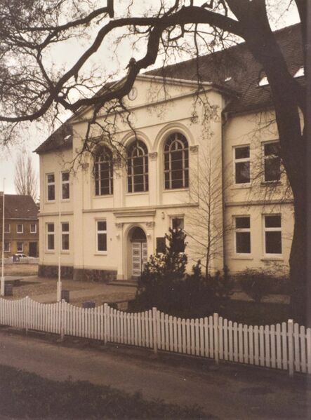 Datei:Wolgast Gymnasium.jpg