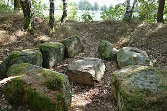 Hünengräber Bollbrücke 1.jpg