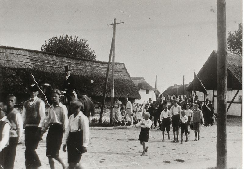 Datei:Umzug Vereine.jpg
