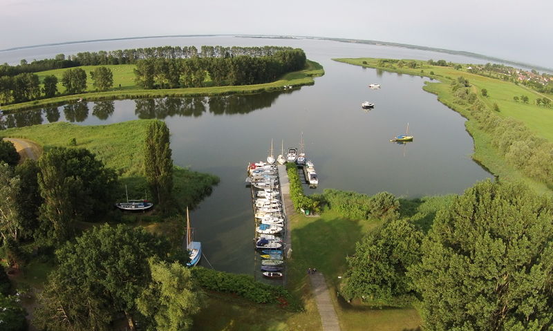 Datei:20 Hafen ONH 1.jpg