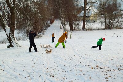 Bömitz Schneeballschlacht.jpg