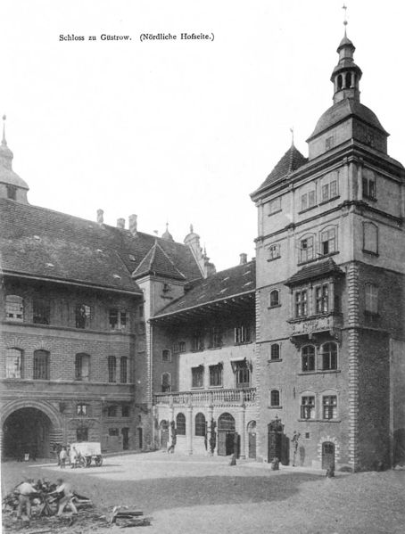 Datei:Güstrow S4 256c Profanbauten.jpg
